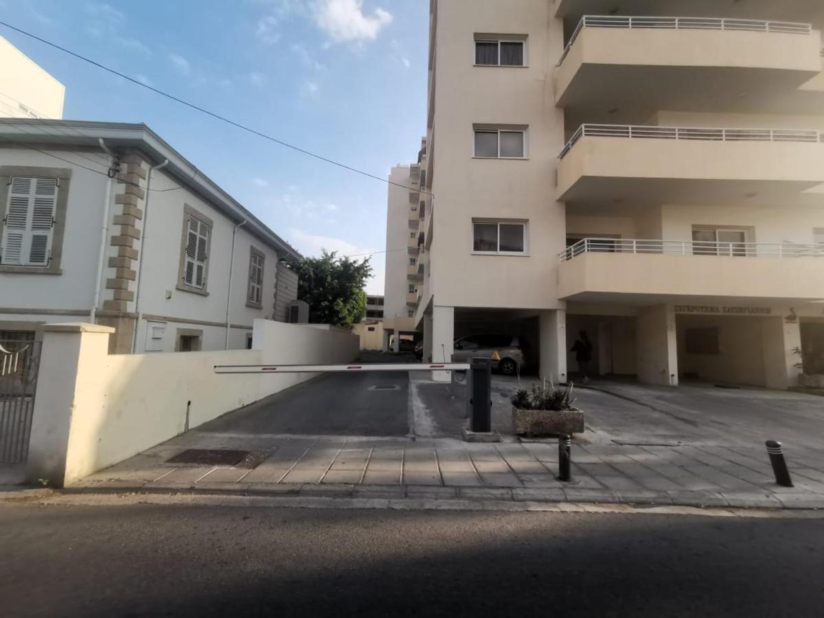 Sunny 2 Bedroom Larnaca Center Eksteriør billede